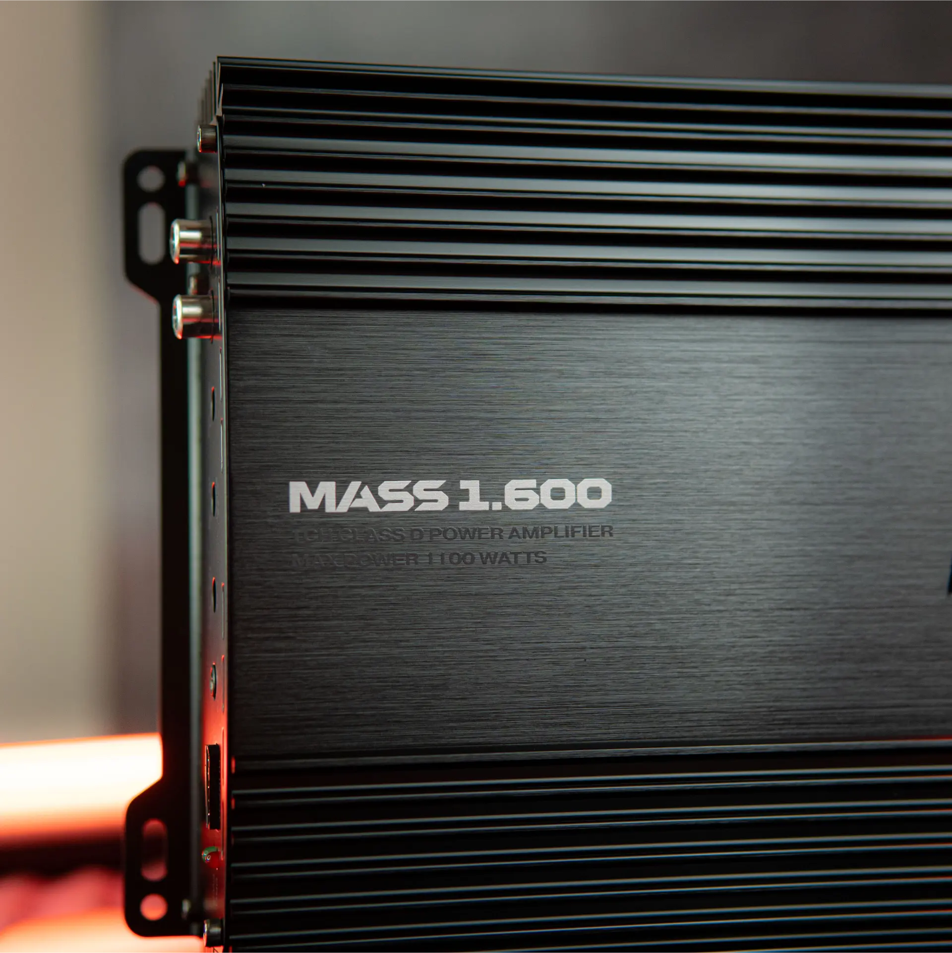 Усилитель AMP MASS 1.600 купить в интернет магазине AMPGROUP.  Усилитель AMP MASS 1.600   цены, большой каталог, новинки.
